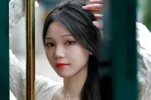 网红韩汶栩主动公开恋情 真诚官宣获网友认可